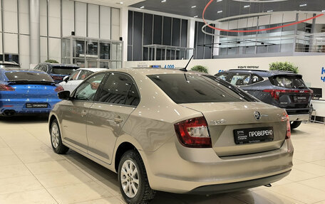 Skoda Rapid I, 2018 год, 1 220 000 рублей, 8 фотография