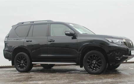 Toyota Land Cruiser Prado 150 рестайлинг 2, 2021 год, 6 500 000 рублей, 3 фотография