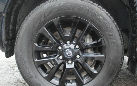 Toyota Land Cruiser Prado 150 рестайлинг 2, 2021 год, 6 500 000 рублей, 10 фотография