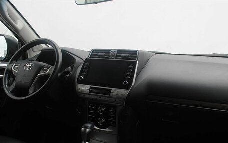 Toyota Land Cruiser Prado 150 рестайлинг 2, 2021 год, 6 500 000 рублей, 14 фотография