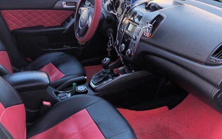 KIA Cerato III, 2011 год, 700 000 рублей, 4 фотография