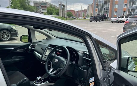 Honda Fit III, 2014 год, 800 000 рублей, 6 фотография