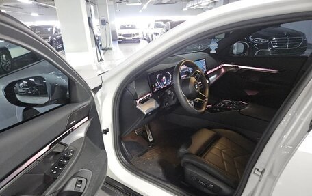 BMW 5 серия, 2024 год, 6 450 000 рублей, 5 фотография