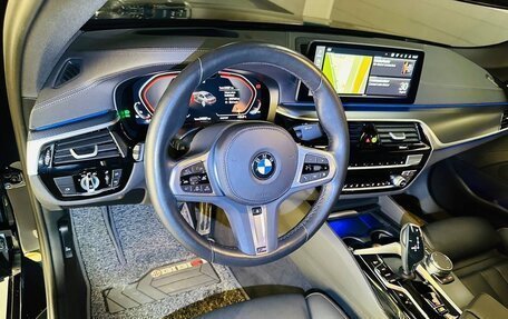 BMW 5 серия, 2023 год, 5 400 000 рублей, 11 фотография