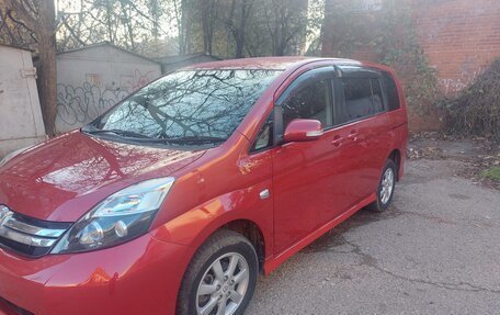 Toyota ISis I, 2012 год, 1 350 000 рублей, 3 фотография