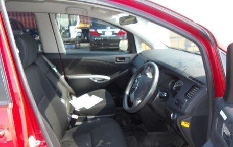 Toyota ISis I, 2012 год, 1 350 000 рублей, 15 фотография