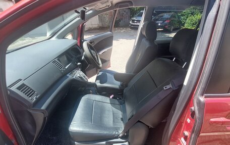 Toyota ISis I, 2012 год, 1 350 000 рублей, 13 фотография