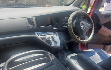 Toyota ISis I, 2012 год, 1 350 000 рублей, 9 фотография