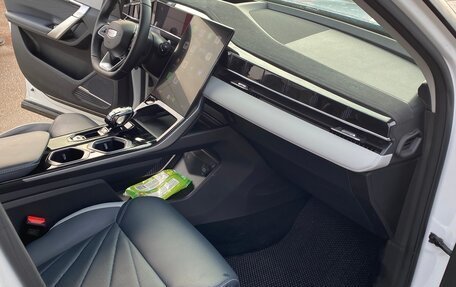 Geely Atlas, 2024 год, 3 200 000 рублей, 7 фотография