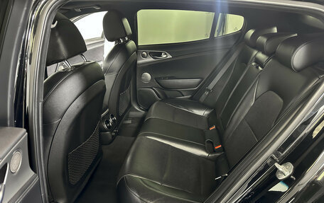 KIA Stinger I, 2018 год, 1 897 000 рублей, 10 фотография