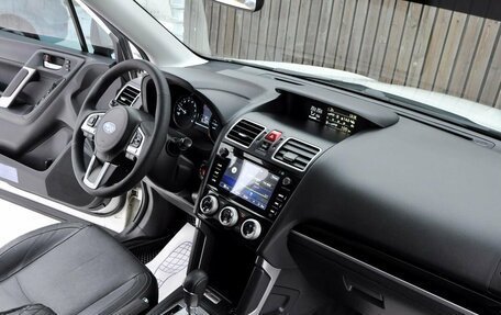 Subaru Forester, 2017 год, 1 900 000 рублей, 11 фотография