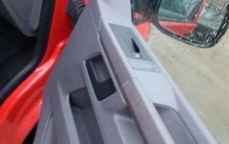 Volkswagen Transporter T6 рестайлинг, 2021 год, 4 450 000 рублей, 8 фотография