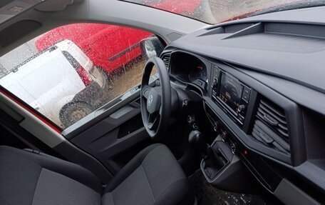 Volkswagen Transporter T6 рестайлинг, 2021 год, 4 450 000 рублей, 33 фотография