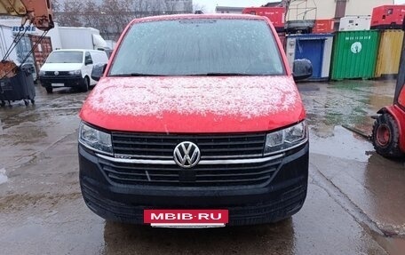 Volkswagen Transporter T6 рестайлинг, 2021 год, 4 450 000 рублей, 30 фотография
