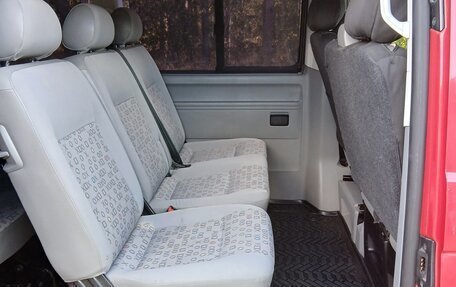 Volkswagen Caravelle T5, 2007 год, 1 350 000 рублей, 7 фотография