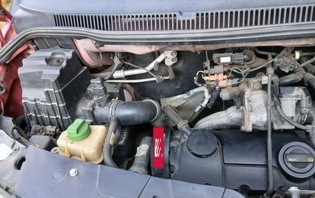 Volkswagen Caravelle T5, 2007 год, 1 350 000 рублей, 29 фотография