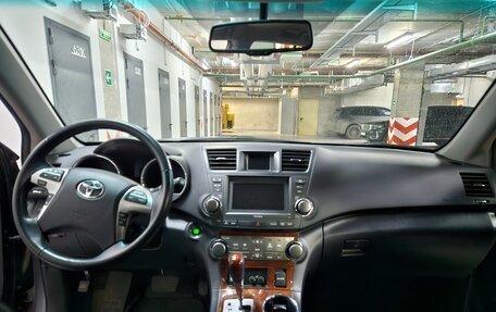 Toyota Highlander III, 2011 год, 2 650 000 рублей, 14 фотография