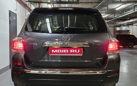 Toyota Highlander III, 2011 год, 2 650 000 рублей, 9 фотография