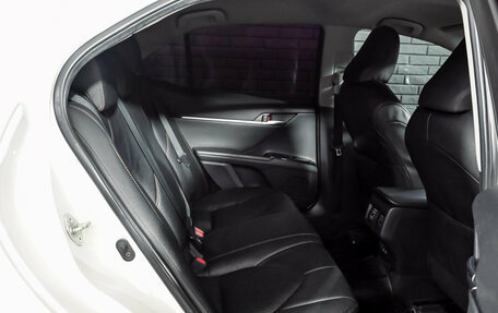 Toyota Camry, 2018 год, 2 500 000 рублей, 20 фотография