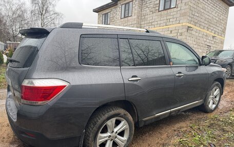 Toyota Highlander III, 2012 год, 2 000 000 рублей, 5 фотография