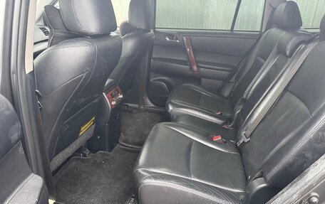 Toyota Highlander III, 2012 год, 2 000 000 рублей, 8 фотография