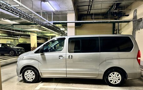 Hyundai Grand Starex Grand Starex I рестайлинг 2, 2019 год, 2 370 000 рублей, 8 фотография