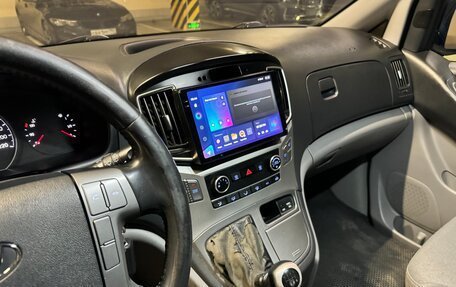 Hyundai Grand Starex Grand Starex I рестайлинг 2, 2019 год, 2 370 000 рублей, 14 фотография