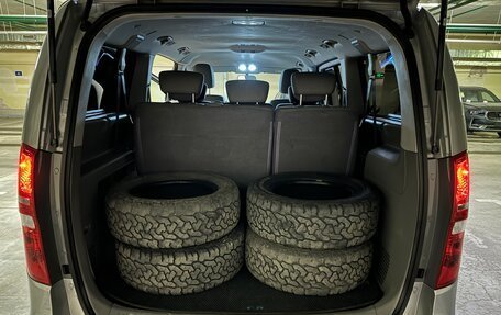 Hyundai Grand Starex Grand Starex I рестайлинг 2, 2019 год, 2 370 000 рублей, 16 фотография