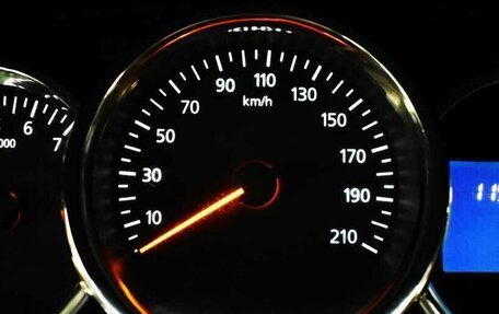 Renault Duster I рестайлинг, 2017 год, 1 239 000 рублей, 6 фотография