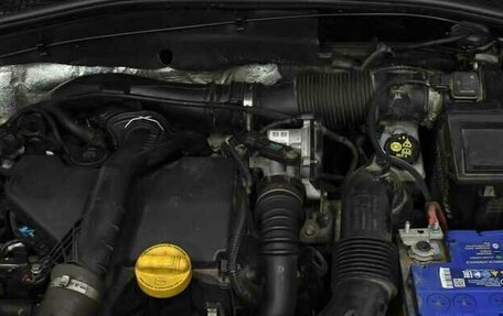 Renault Duster I рестайлинг, 2017 год, 1 239 000 рублей, 12 фотография