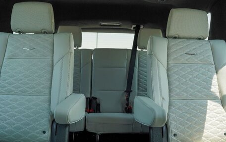 Cadillac Escalade V, 2025 год, 23 250 000 рублей, 13 фотография