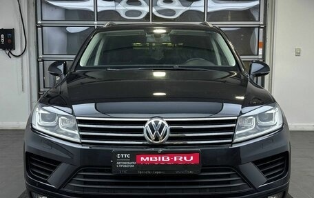 Volkswagen Touareg III, 2015 год, 2 599 000 рублей, 2 фотография