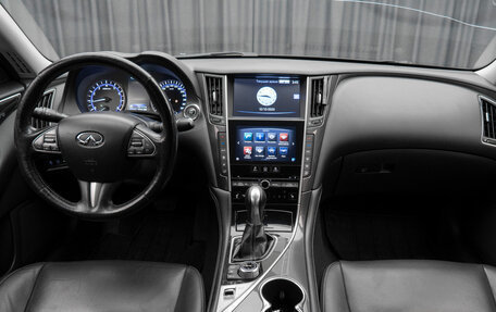 Infiniti Q50 I рестайлинг, 2016 год, 1 850 000 рублей, 10 фотография