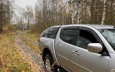 Mitsubishi L200 IV рестайлинг, 2011 год, 1 300 000 рублей, 4 фотография