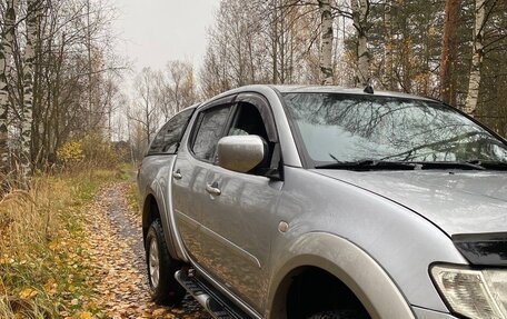 Mitsubishi L200 IV рестайлинг, 2011 год, 1 300 000 рублей, 8 фотография