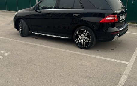 Mercedes-Benz M-Класс, 2012 год, 2 700 000 рублей, 2 фотография