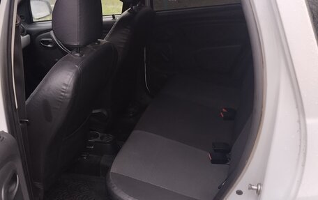 Renault Duster I рестайлинг, 2016 год, 1 000 000 рублей, 6 фотография