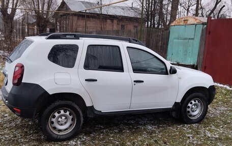 Renault Duster I рестайлинг, 2016 год, 1 000 000 рублей, 4 фотография