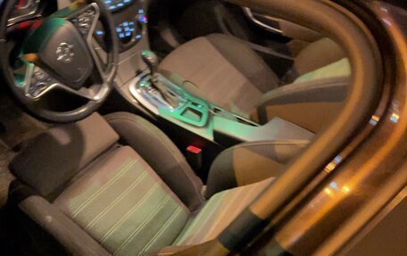 Opel Insignia II рестайлинг, 2014 год, 1 200 000 рублей, 24 фотография