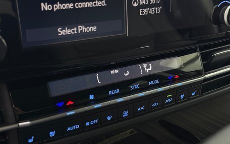 Toyota Sienna, 2022 год, 5 150 000 рублей, 13 фотография