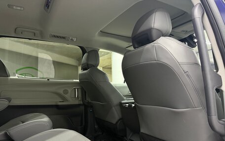 Toyota Sienna, 2022 год, 5 150 000 рублей, 20 фотография