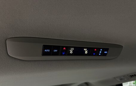 Toyota Sienna, 2022 год, 5 150 000 рублей, 17 фотография