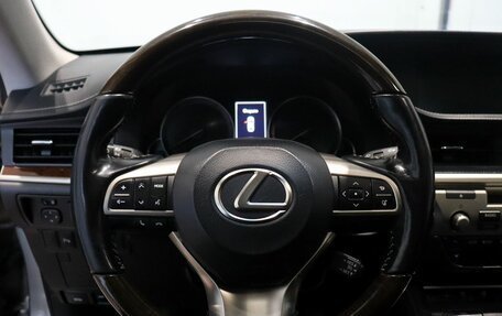 Lexus ES VII, 2016 год, 2 600 000 рублей, 18 фотография