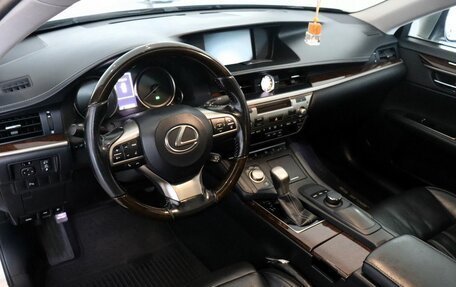 Lexus ES VII, 2016 год, 2 600 000 рублей, 17 фотография