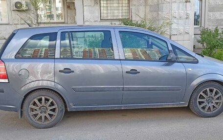 Opel Zafira B, 2007 год, 800 000 рублей, 3 фотография