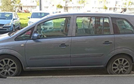 Opel Zafira B, 2007 год, 800 000 рублей, 6 фотография