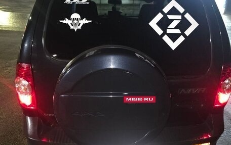 Chevrolet Niva I рестайлинг, 2017 год, 790 000 рублей, 2 фотография