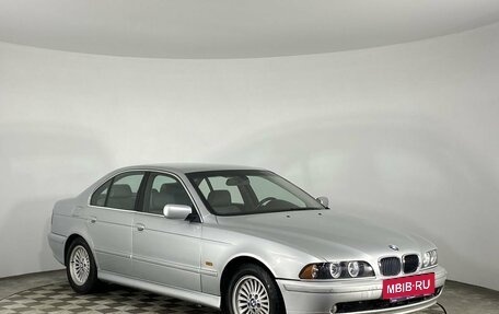 BMW 5 серия, 2001 год, 730 000 рублей, 2 фотография