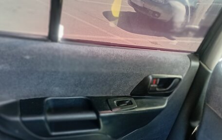 Mitsubishi Pajero iO, 2001 год, 250 000 рублей, 10 фотография