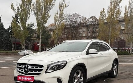 Mercedes-Benz GLA, 2019 год, 2 500 000 рублей, 1 фотография